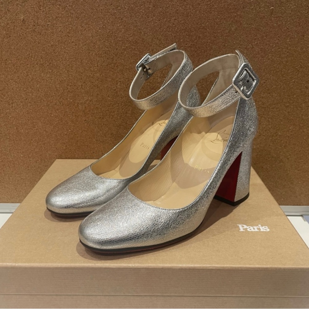 Christin Loubatin heels